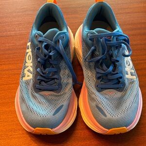Hoka Bondi
